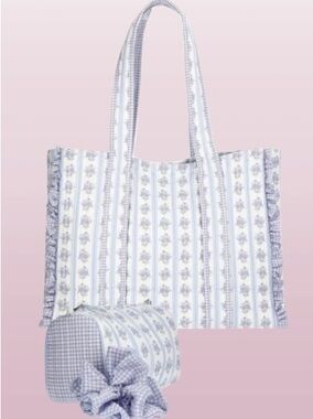 🆕- Set of 2- Floral Gingham Quilted Tote with Matching Pouch & Hair Scrunchie